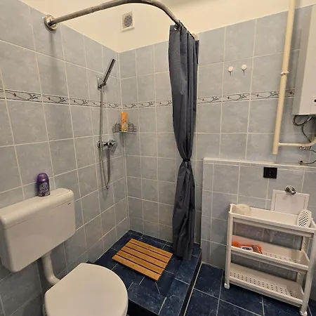 Apartment Margalit 15 - Cosy In Pannonia Street Budapest