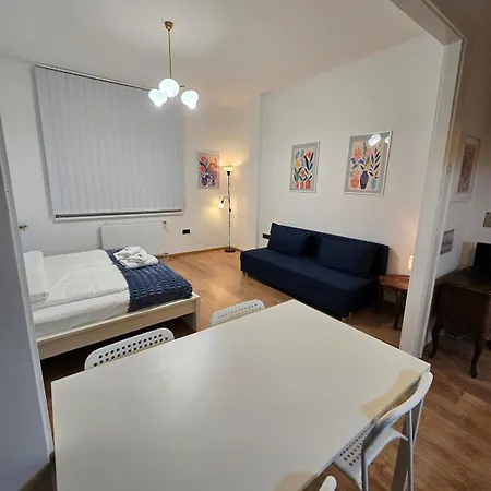 Apartment Margalit 15 - Cosy In Pannonia Street Budapest